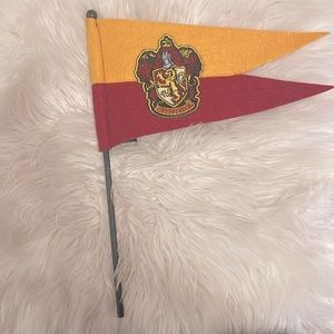 GRYFFINDOR FLAG!⚡️❤️♥️